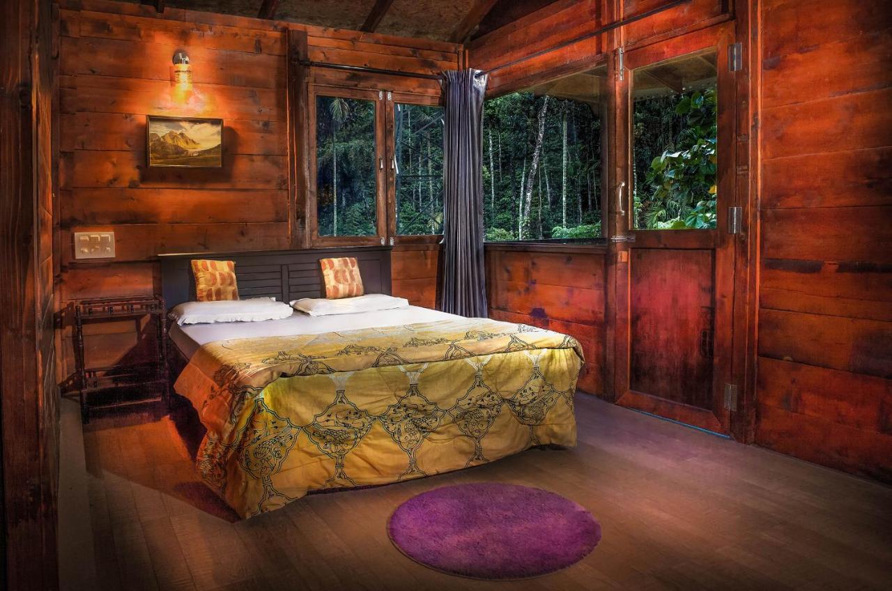 Wooden Cottages Glen Wayanad Meppādi Buitenkant foto
